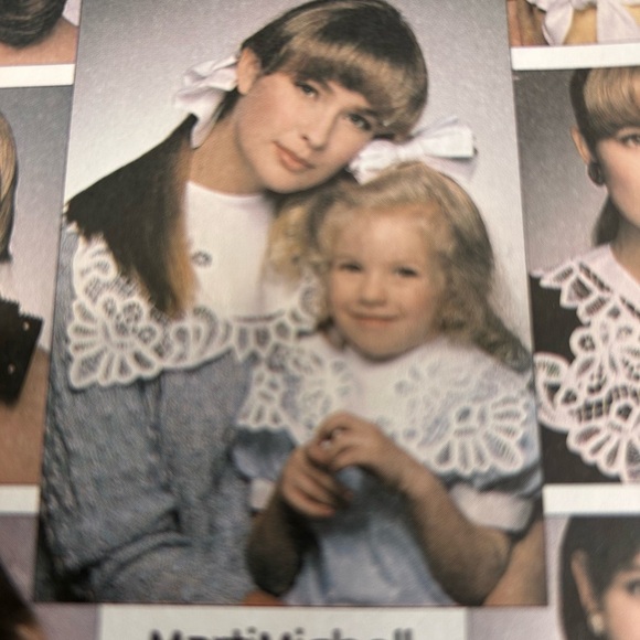 McCall's Pattern 3205- collars and hair bows for women and children . Uncut - Picture 4 of 10